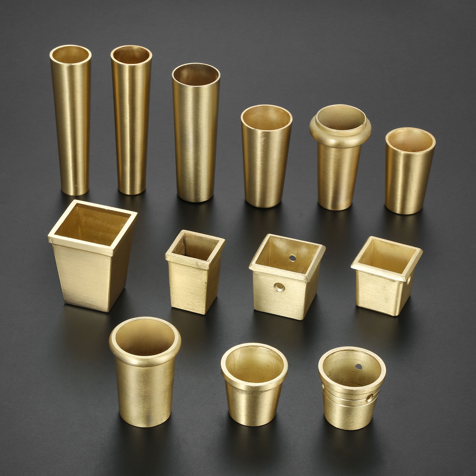Outdoor Furniture Leg Protectors - Raccord de Meuble en Laiton Doré